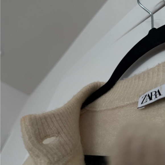 Zara Cream Cropped Cardigan Sweater - Picture 3 of 3